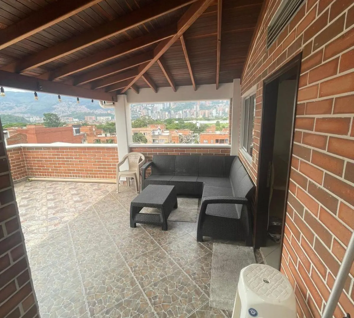 Επικοινωνία με το Hermosa Terraza Con Vista Al Aeropuerto